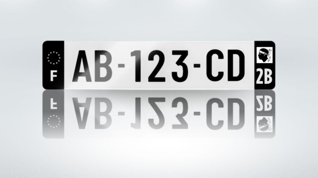 Plaque d’immatriculation eurobande noire Corse : tout comprendre avant d’acheter