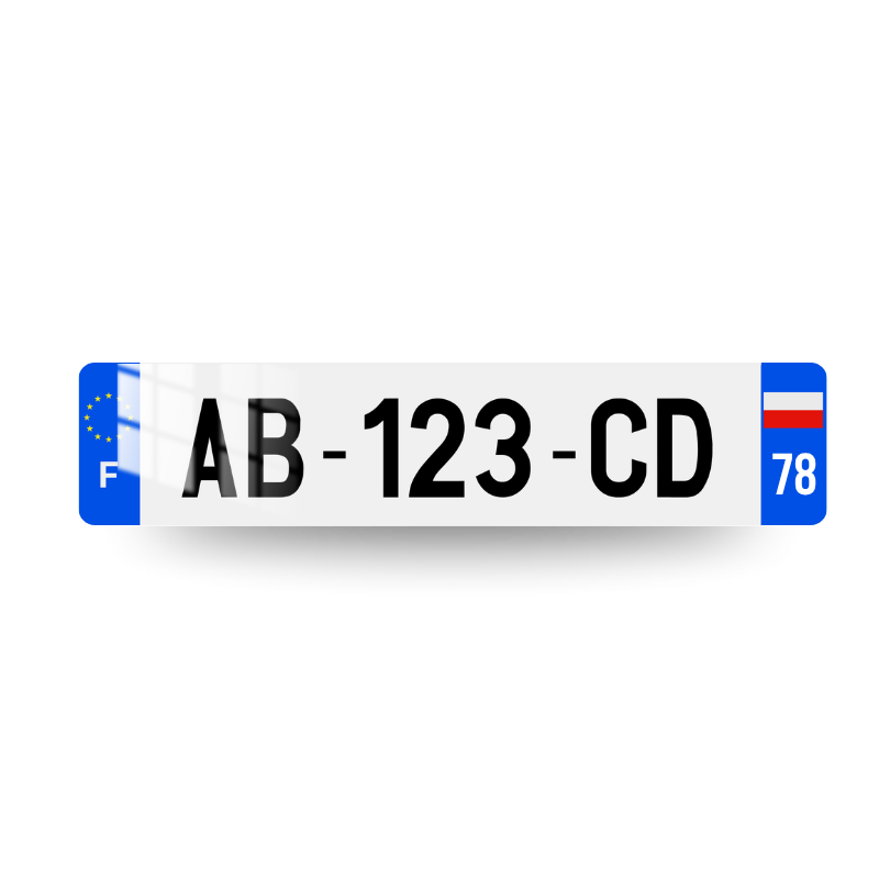 Plaque immatriculation française avec drapeau polonais et code postal sur deux chiffres sur l'eurobande droite et logo UE et lettrage F sur l'eurobande gauche.