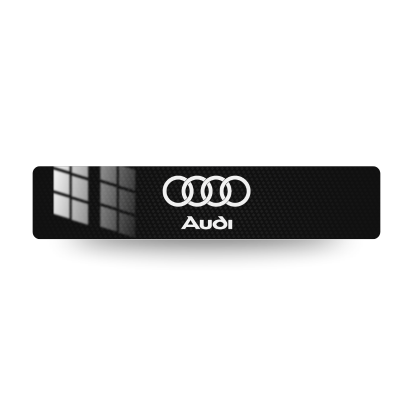 Plaque d'immatriculation décorative Audi Logo Carbone, anneaux Audi blancs et nom Audi centrés sur fond carbone noir